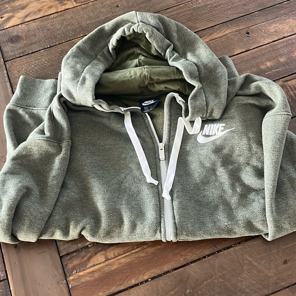 Nike zip up hoodie men’s M Preloved